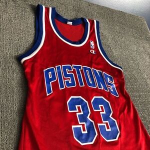 Vintage Grant Hill Detroit Pistons jersey mens size Small Champion red